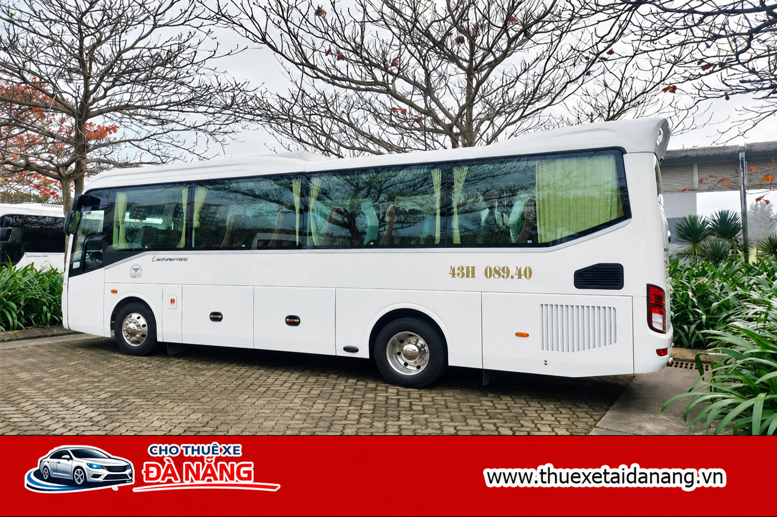 Thuê xe du lịch 29 chỗ ở đâu uy tín tại Đà Nẵng 